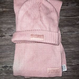 Womens beanie and scarf